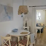 Stunning Sea-view W Access To Shared Pools Daire